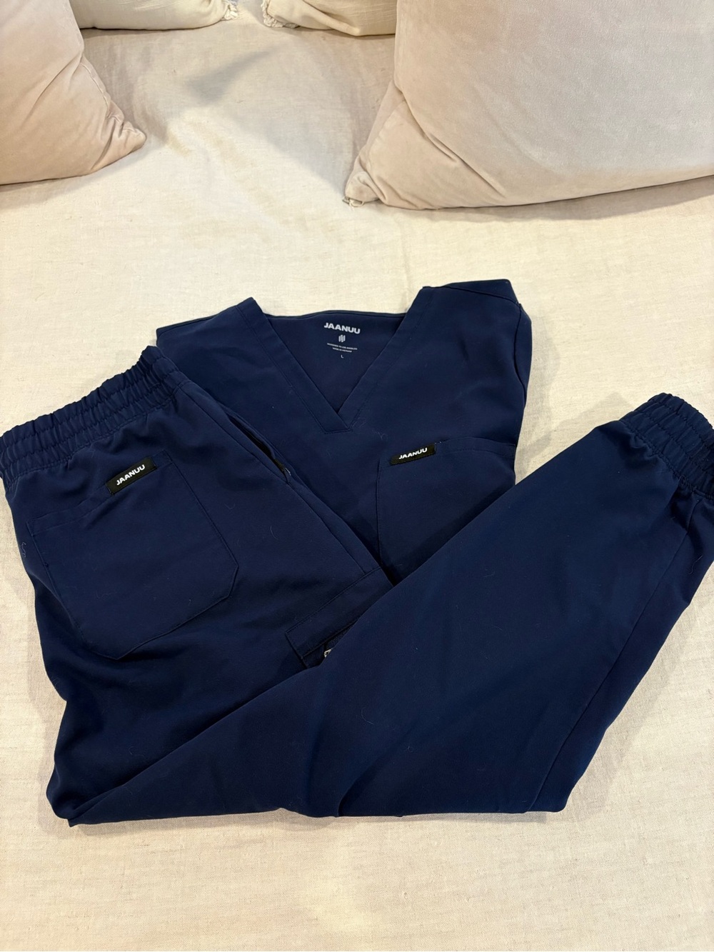 Jaanuu Women’s Navy Elastic Waist Jogger Scrub Pants and Scrub Top
